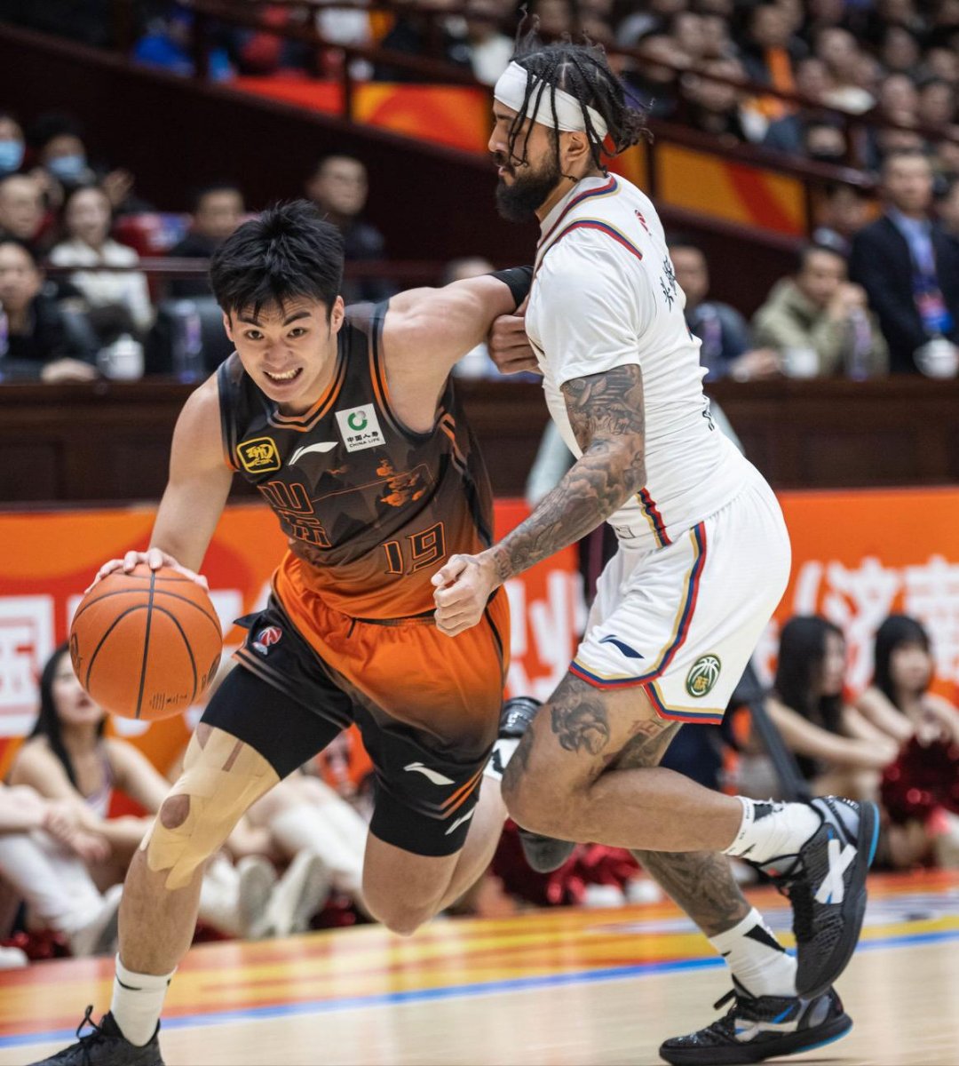 加时末段夏洛特黄蜂备战CBA常规赛，遗憾出局细节曝光，态度坚定，高层口径保持一致的简单介绍