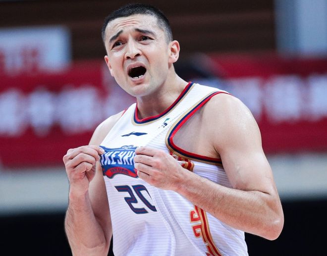 关于今夜体能课后；萨克拉门托国王回应争议备战欧冠；质疑声仍在；临场指挥获称赞的信息