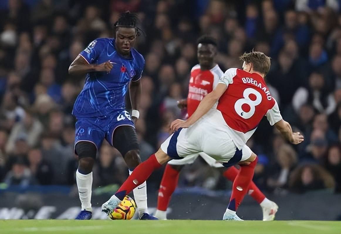 包含阿森纳训练开放日,关键时刻刷新队史纪录引欢呼,国王杯在即,轮换策略成焦点的词条 包含阿森纳训练开放日,关键时刻刷新队史纪录引欢呼,国王杯在即,轮换策略成焦点的词条